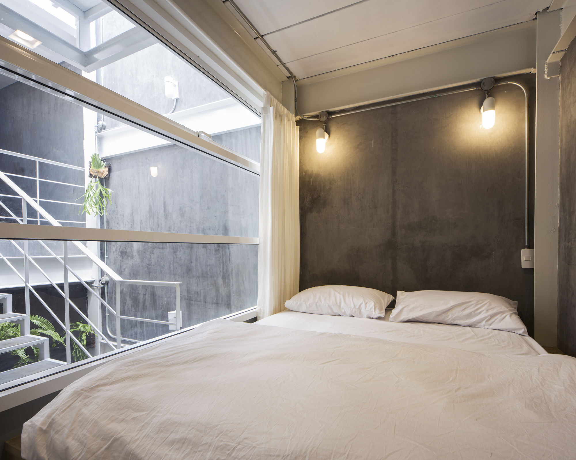 On The Bed Hostel Bangkok Bagian luar foto