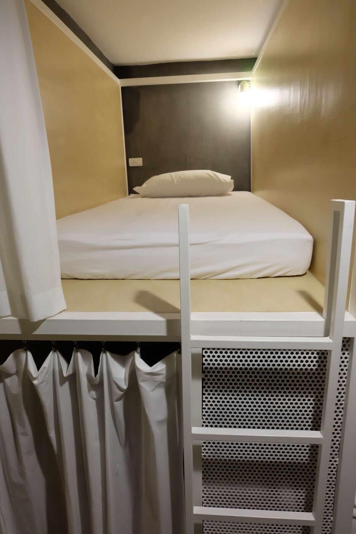 On The Bed Hostel Bangkok Bagian luar foto